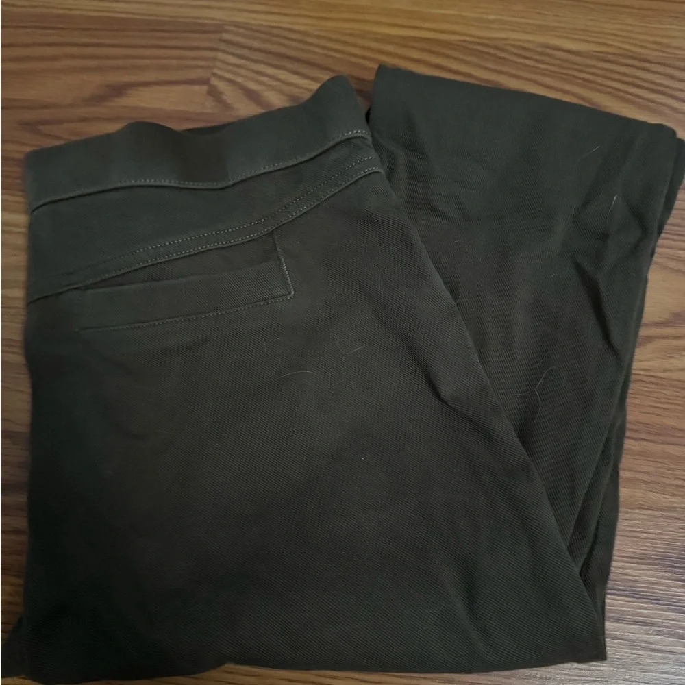 Women's Dark Green Jeggings